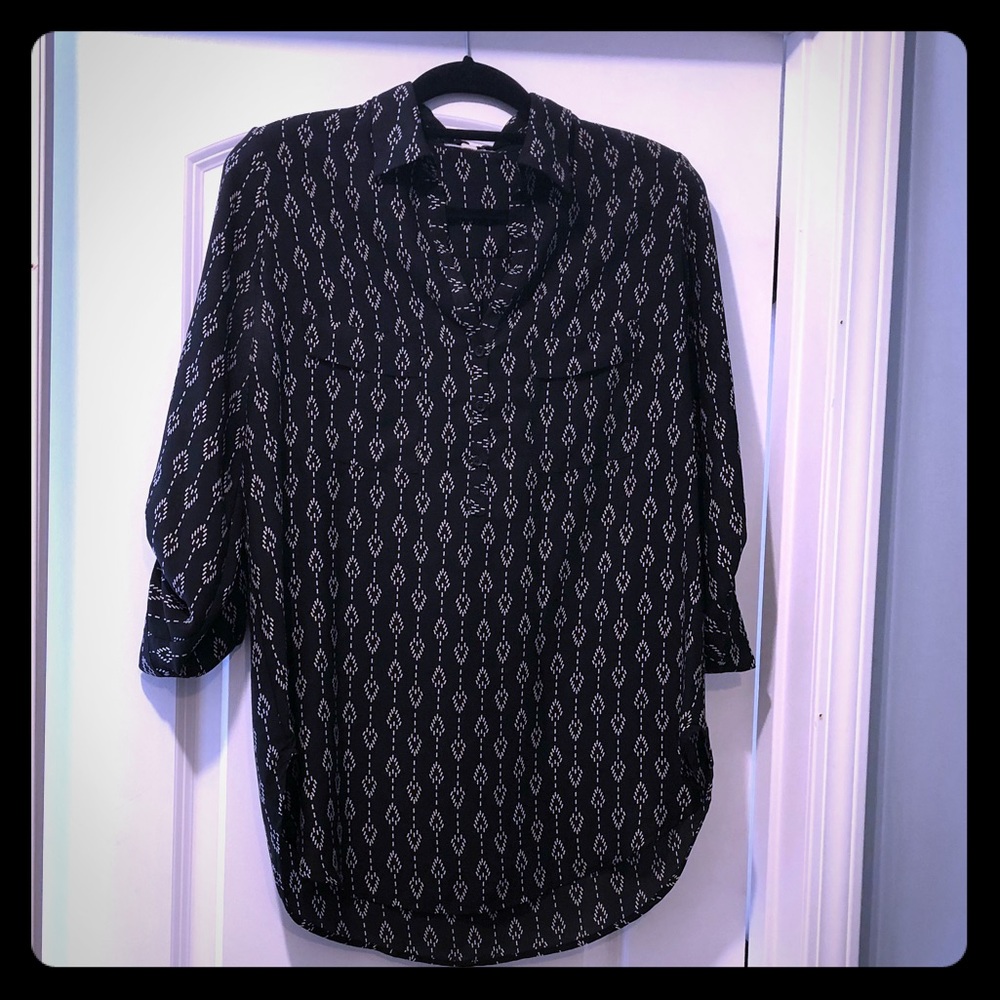Size medium black blouse